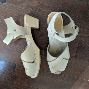 Bryr Mid-heel Cross Toe Sandal - Blush Nubuck